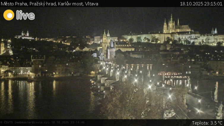 Město Praha - Pražský hrad, Karlův most, Vltava - 18.10.2025 v 23:15 Město Praha - Pražský hrad, Karlův most, Vltava - 18.10.2025 v 23:15