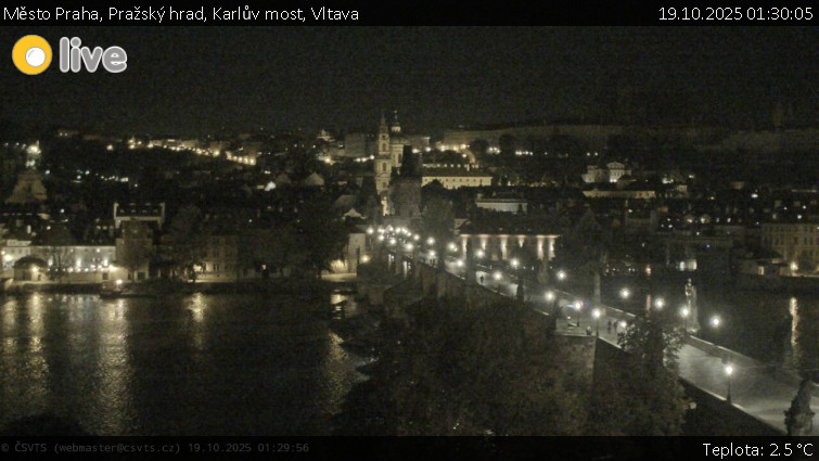 Město Praha - Pražský hrad, Karlův most, Vltava - 19.10.2025 v 01:30 Město Praha - Pražský hrad, Karlův most, Vltava - 19.10.2025 v 01:30