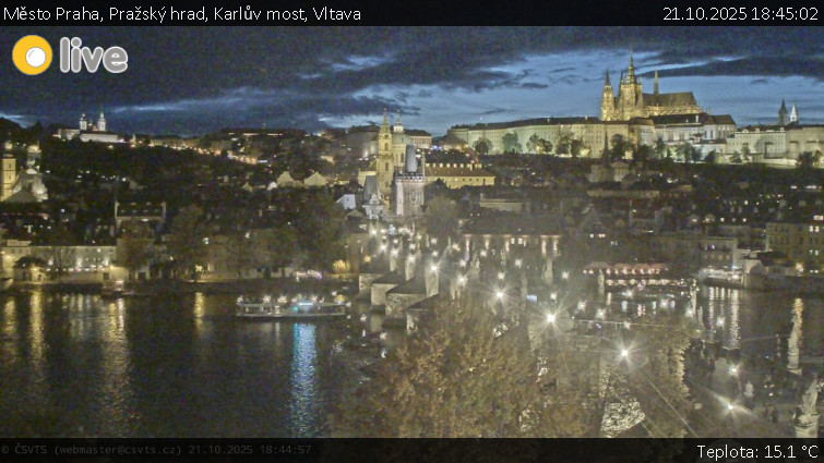 Město Praha - Pražský hrad, Karlův most, Vltava - 21.10.2025 v 18:45 Město Praha - Pražský hrad, Karlův most, Vltava - 21.10.2025 v 18:45