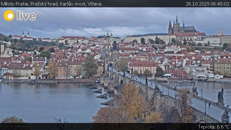 Město Praha - Pražský hrad, Karlův most, Vltava - 28.10.2025 v 06:45 Město Praha - Pražský hrad, Karlův most, Vltava - 28.10.2025 v 06:45
