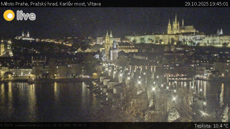 Město Praha - Pražský hrad, Karlův most, Vltava - 29.10.2025 v 19:45 Město Praha - Pražský hrad, Karlův most, Vltava - 29.10.2025 v 19:45