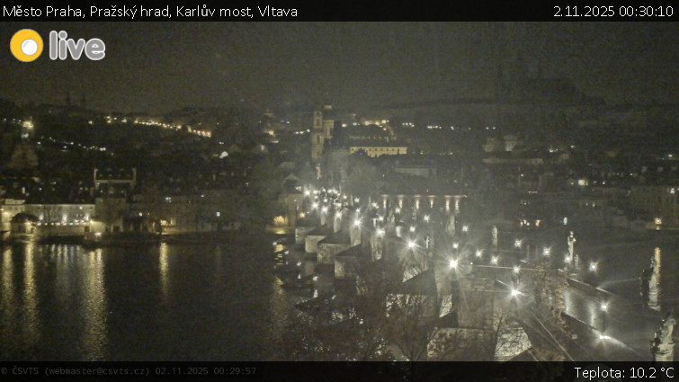 Město Praha - Pražský hrad, Karlův most, Vltava - 2.11.2025 v 00:30 Město Praha - Pražský hrad, Karlův most, Vltava - 2.11.2025 v 00:30