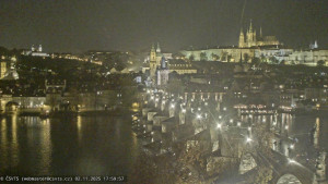 Město Praha - Pražský hrad, Karlův most, Vltava - 2.11.2025 v 18:00 Město Praha - Pražský hrad, Karlův most, Vltava - 2.11.2025 v 18:00