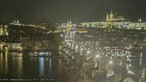 Město Praha - Pražský hrad, Karlův most, Vltava - 2.11.2025 v 19:15 Město Praha - Pražský hrad, Karlův most, Vltava - 2.11.2025 v 19:15