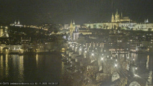 Město Praha - Pražský hrad, Karlův most, Vltava - 2.11.2025 v 20:00 Město Praha - Pražský hrad, Karlův most, Vltava - 2.11.2025 v 20:00