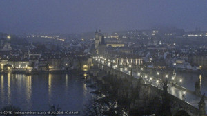 Město Praha - Pražský hrad, Karlův most, Vltava - 5.12.2025 v 07:15 Město Praha - Pražský hrad, Karlův most, Vltava - 5.12.2025 v 07:15