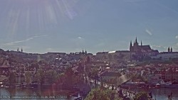 Zamek Praski, Most Karola, Wełtawa