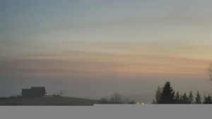 Skiareál Troják - Troják, Maruška - panorama - 3.3.2023 v 18:02