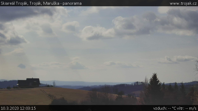 Skiareál Troják - Troják, Maruška - panorama - 10.3.2023 v 12:03