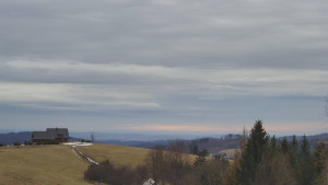 Skiareál Troják - Troják, Maruška - panorama - 13.3.2023 v 17:03