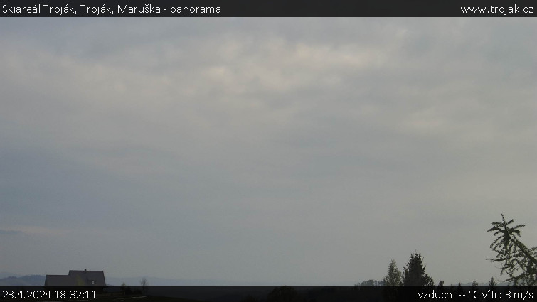 Skiareál Troják - Troják, Maruška - panorama - 23.4.2024 v 18:32