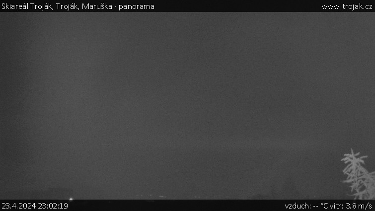 Skiareál Troják - Troják, Maruška - panorama - 23.4.2024 v 23:02