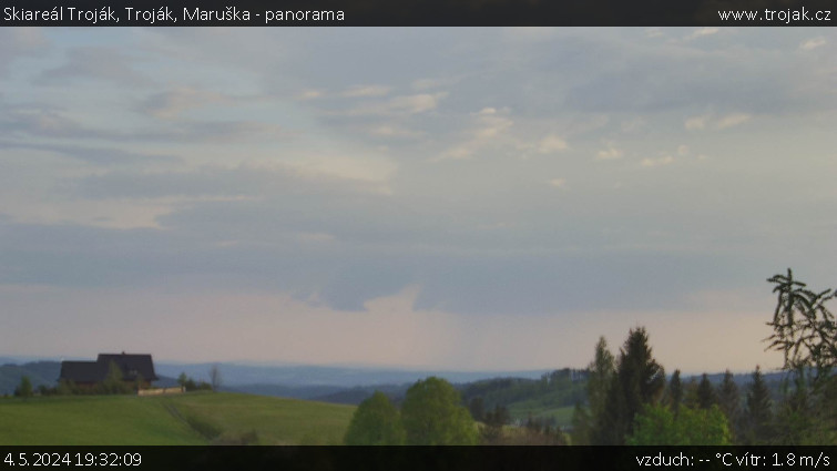 Skiareál Troják - Troják, Maruška - panorama - 4.5.2024 v 19:32