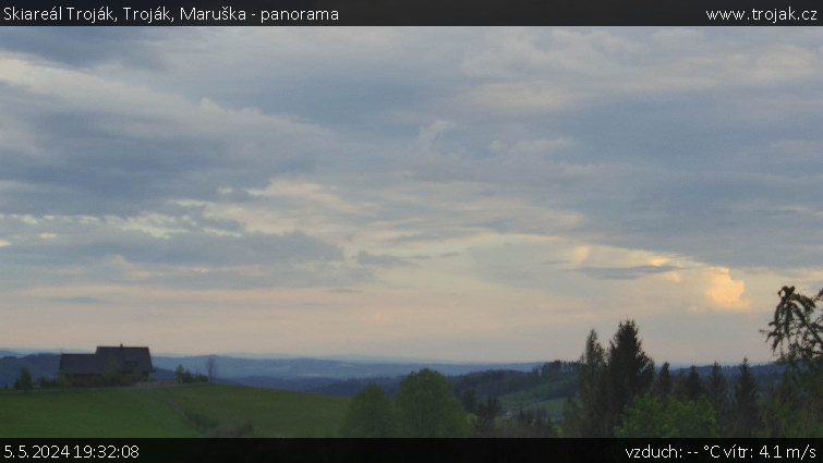 Skiareál Troják - Troják, Maruška - panorama - 5.5.2024 v 19:32