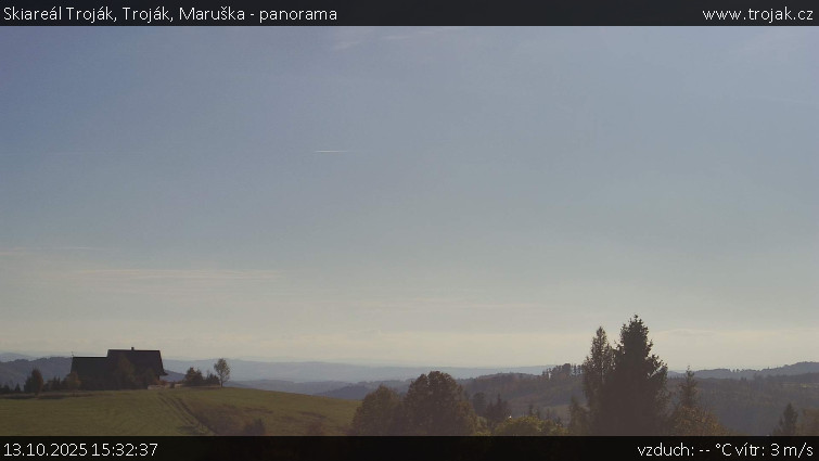 Skiareál Troják - Troják, Maruška - panorama - 13.10.2025 v 15:32 Skiareál Troják - Troják, Maruška - panorama - 13.10.2025 v 15:32