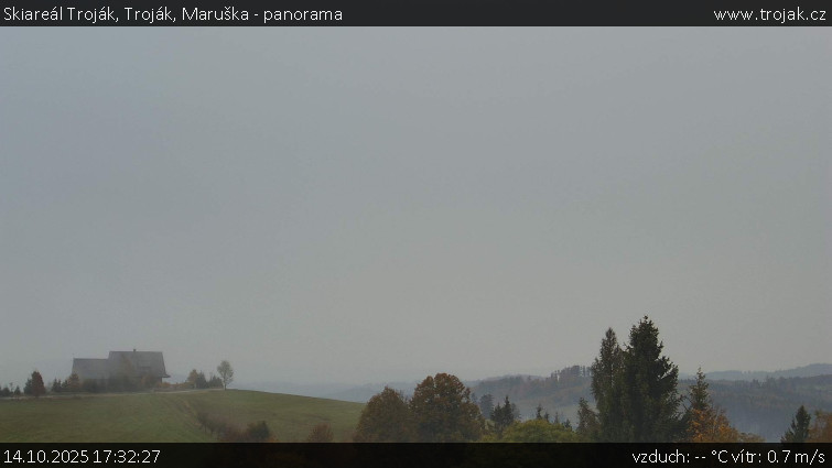 Skiareál Troják - Troják, Maruška - panorama - 14.10.2025 v 17:32 Skiareál Troják - Troják, Maruška - panorama - 14.10.2025 v 17:32