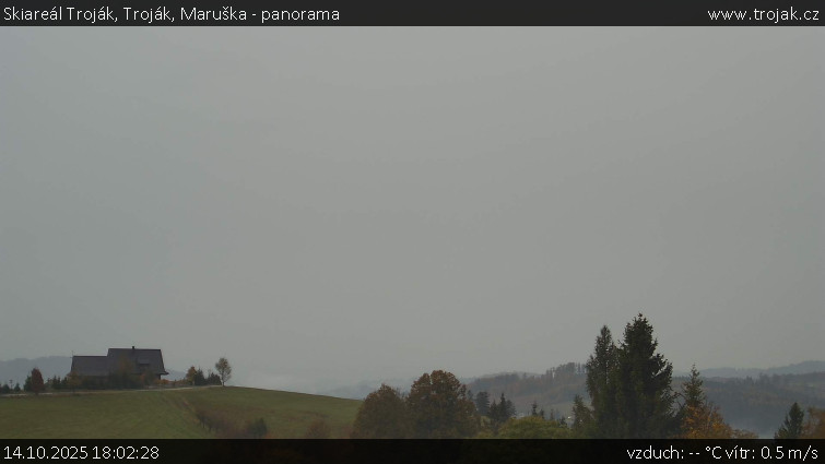 Skiareál Troják - Troják, Maruška - panorama - 14.10.2025 v 18:02 Skiareál Troják - Troják, Maruška - panorama - 14.10.2025 v 18:02