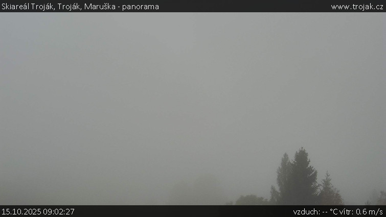 Skiareál Troják - Troják, Maruška - panorama - 15.10.2025 v 09:02 Skiareál Troják - Troják, Maruška - panorama - 15.10.2025 v 09:02
