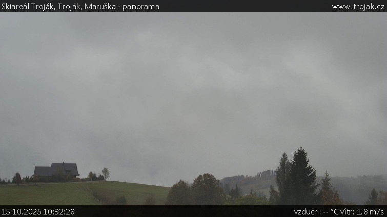 Skiareál Troják - Troják, Maruška - panorama - 15.10.2025 v 10:32 Skiareál Troják - Troják, Maruška - panorama - 15.10.2025 v 10:32