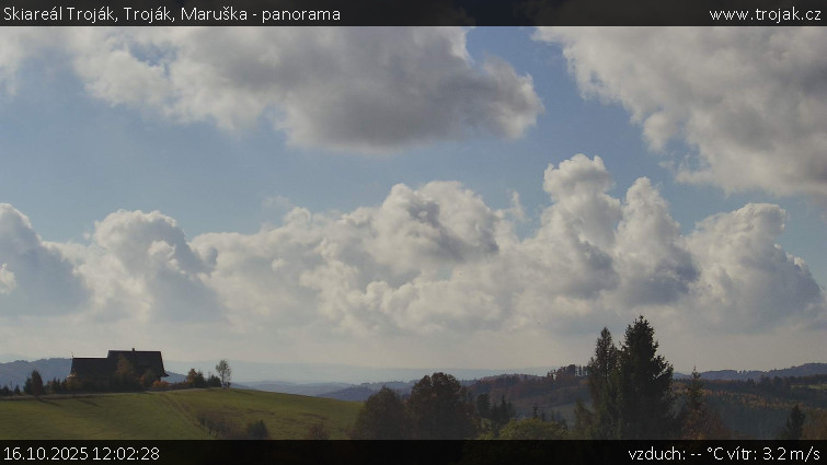 Skiareál Troják - Troják, Maruška - panorama - 16.10.2025 v 12:02 Skiareál Troják - Troják, Maruška - panorama - 16.10.2025 v 12:02