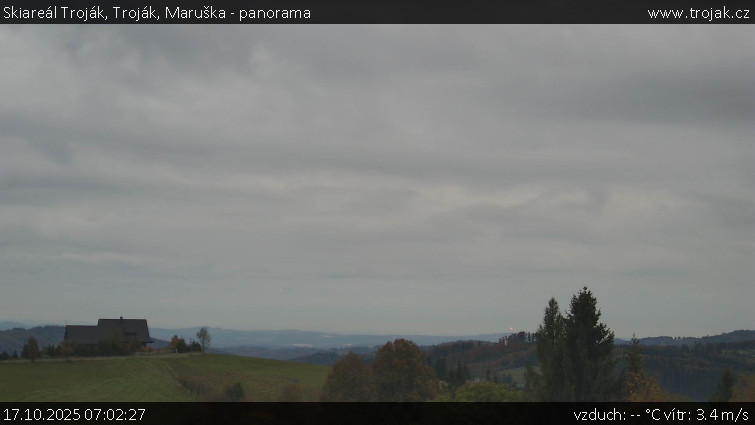 Skiareál Troják - Troják, Maruška - panorama - 17.10.2025 v 07:02 Skiareál Troják - Troják, Maruška - panorama - 17.10.2025 v 07:02