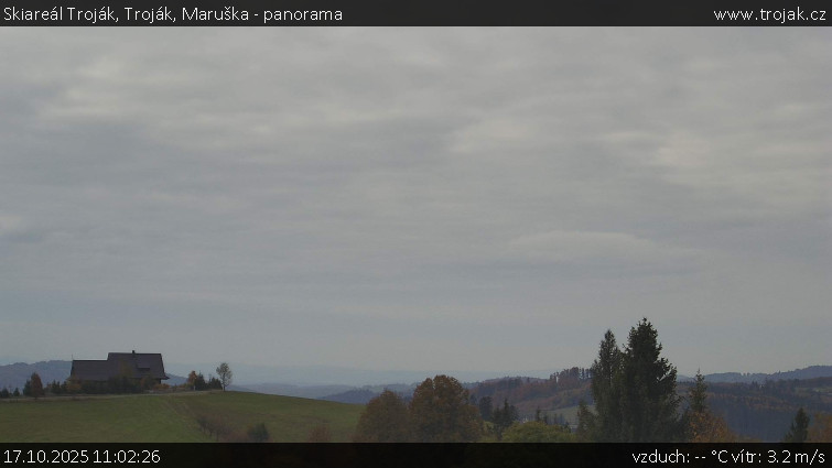 Skiareál Troják - Troják, Maruška - panorama - 17.10.2025 v 11:02 Skiareál Troják - Troják, Maruška - panorama - 17.10.2025 v 11:02