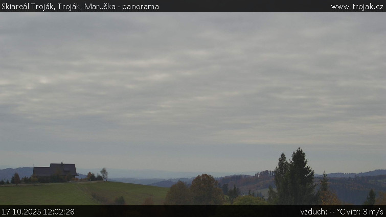Skiareál Troják - Troják, Maruška - panorama - 17.10.2025 v 12:02 Skiareál Troják - Troják, Maruška - panorama - 17.10.2025 v 12:02