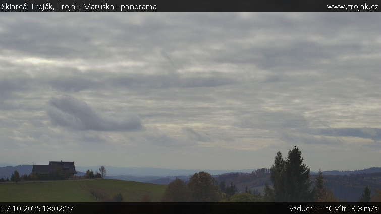 Skiareál Troják - Troják, Maruška - panorama - 17.10.2025 v 13:02 Skiareál Troják - Troják, Maruška - panorama - 17.10.2025 v 13:02