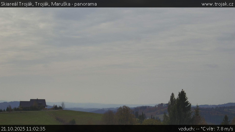 Skiareál Troják - Troják, Maruška - panorama - 21.10.2025 v 11:02 Skiareál Troják - Troják, Maruška - panorama - 21.10.2025 v 11:02