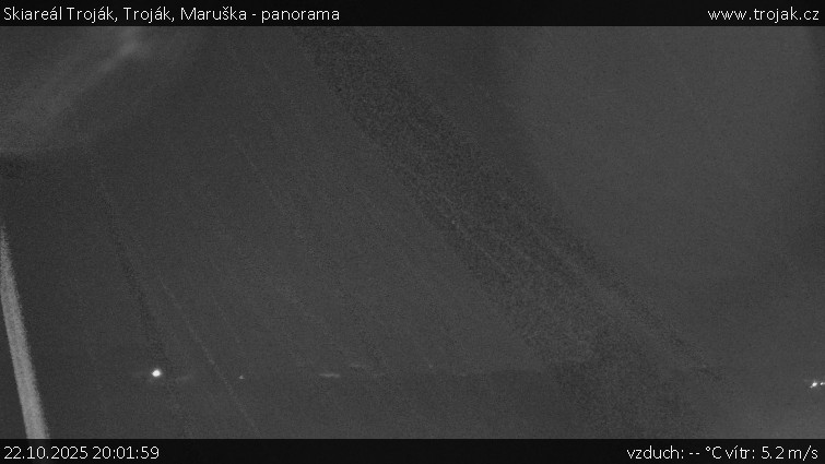 Skiareál Troják - Troják, Maruška - panorama - 22.10.2025 v 20:01 Skiareál Troják - Troják, Maruška - panorama - 22.10.2025 v 20:01