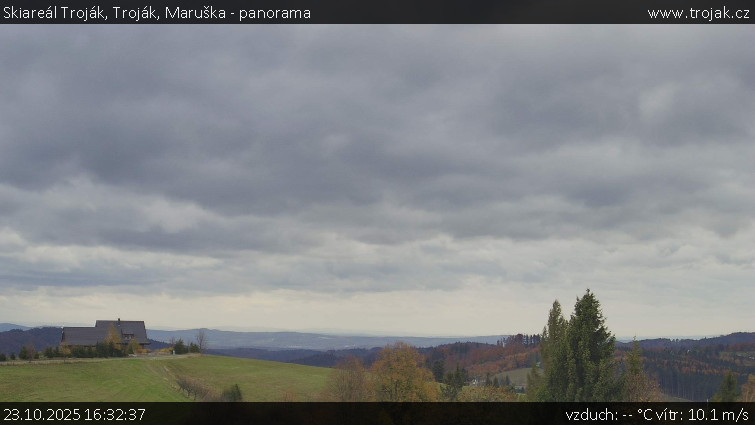 Skiareál Troják - Troják, Maruška - panorama - 23.10.2025 v 16:32 Skiareál Troják - Troják, Maruška - panorama - 23.10.2025 v 16:32