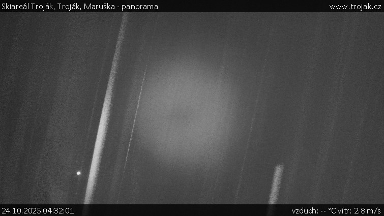 Skiareál Troják - Troják, Maruška - panorama - 24.10.2025 v 04:32 Skiareál Troják - Troják, Maruška - panorama - 24.10.2025 v 04:32