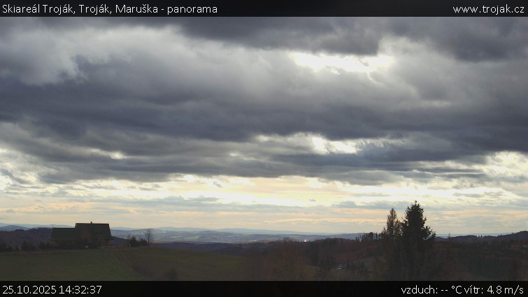 Skiareál Troják - Troják, Maruška - panorama - 25.10.2025 v 14:32 Skiareál Troják - Troják, Maruška - panorama - 25.10.2025 v 14:32