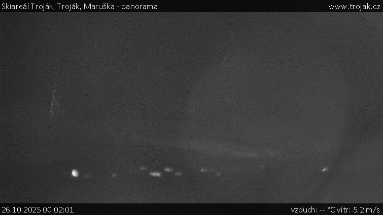 Skiareál Troják - Troják, Maruška - panorama - 26.10.2025 v 00:02 Skiareál Troják - Troják, Maruška - panorama - 26.10.2025 v 00:02
