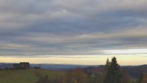 Skiareál Troják - Troják, Maruška - panorama - 26.10.2025 v 07:32 Skiareál Troják - Troják, Maruška - panorama - 26.10.2025 v 07:32