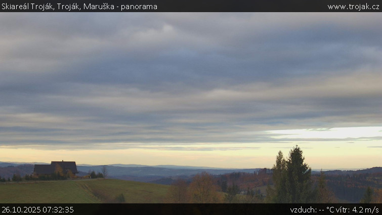 Skiareál Troják - Troják, Maruška - panorama - 26.10.2025 v 07:32 Skiareál Troják - Troják, Maruška - panorama - 26.10.2025 v 07:32