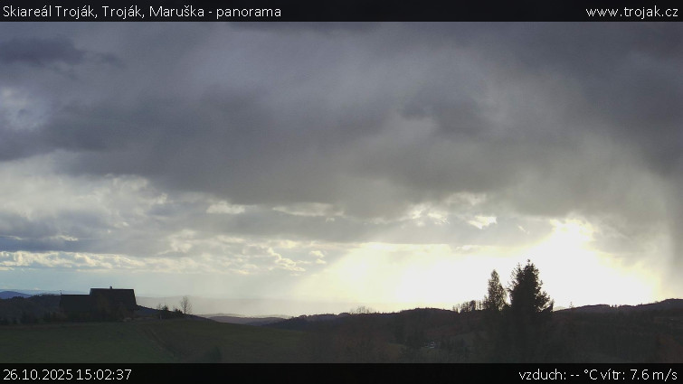 Skiareál Troják - Troják, Maruška - panorama - 26.10.2025 v 15:02 Skiareál Troják - Troják, Maruška - panorama - 26.10.2025 v 15:02