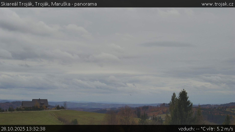 Skiareál Troják - Troják, Maruška - panorama - 28.10.2025 v 13:32 Skiareál Troják - Troják, Maruška - panorama - 28.10.2025 v 13:32