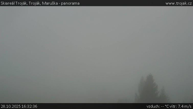 Skiareál Troják - Troják, Maruška - panorama - 28.10.2025 v 16:32 Skiareál Troják - Troják, Maruška - panorama - 28.10.2025 v 16:32