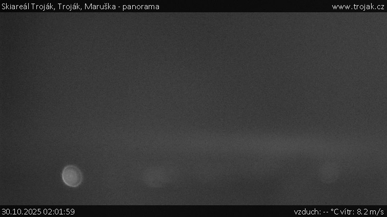 Skiareál Troják - Troják, Maruška - panorama - 30.10.2025 v 02:01 Skiareál Troják - Troják, Maruška - panorama - 30.10.2025 v 02:01