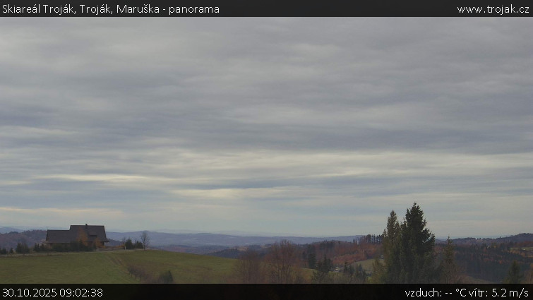 Skiareál Troják - Troják, Maruška - panorama - 30.10.2025 v 09:02 Skiareál Troják - Troják, Maruška - panorama - 30.10.2025 v 09:02