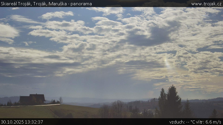 Skiareál Troják - Troják, Maruška - panorama - 30.10.2025 v 13:32 Skiareál Troják - Troják, Maruška - panorama - 30.10.2025 v 13:32