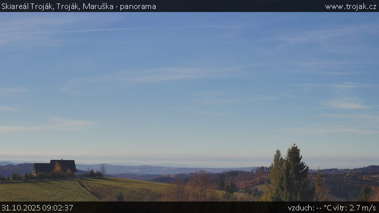 Skiareál Troják - Troják, Maruška - panorama - 31.10.2025 v 09:02 Skiareál Troják - Troják, Maruška - panorama - 31.10.2025 v 09:02