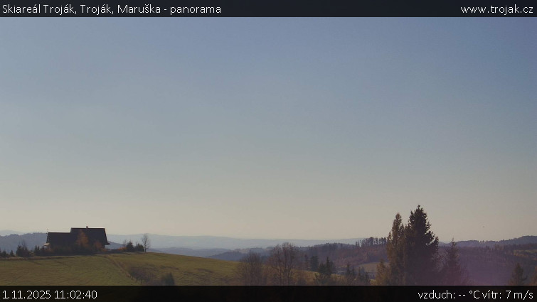 Skiareál Troják - Troják, Maruška - panorama - 1.11.2025 v 11:02 Skiareál Troják - Troják, Maruška - panorama - 1.11.2025 v 11:02
