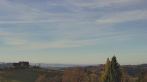 Skiareál Troják - Troják, Maruška - panorama - 5.11.2025 v 08:02 Skiareál Troják - Troják, Maruška - panorama - 5.11.2025 v 08:02