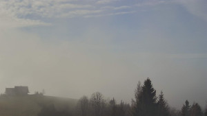 Skiareál Troják - Troják, Maruška - panorama - 18.12.2025 v 10:02 Skiareál Troják - Troják, Maruška - panorama - 18.12.2025 v 10:02