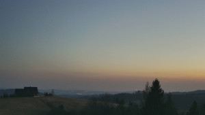 Skiareál Troják - Troják, Maruška - panorama - 18.3.2026 v 18:32 Skiareál Troják - Troják, Maruška - panorama - 18.3.2026 v 18:32