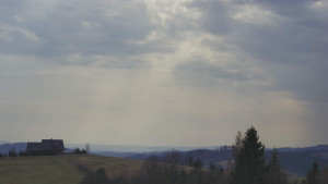 Skiareál Troják - Troják, Maruška - panorama - 2.4.2026 v 15:02 Skiareál Troják - Troják, Maruška - panorama - 2.4.2026 v 15:02