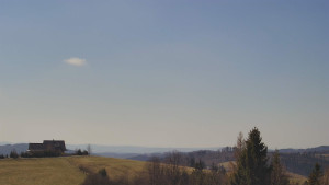 Skiareál Troják - Troják, Maruška - panorama - 3.4.2026 v 11:32 Skiareál Troják - Troják, Maruška - panorama - 3.4.2026 v 11:32