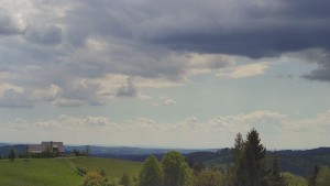 Skiareál Troják - Troják, Maruška - panorama - 19.5.2026 v 14:02 Skiareál Troják - Troják, Maruška - panorama - 19.5.2026 v 14:02